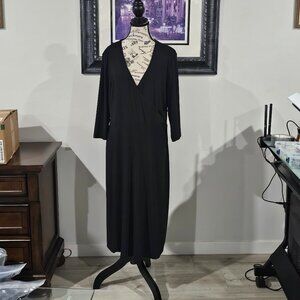 Tres Dress V neck Long sleeve full length light material black